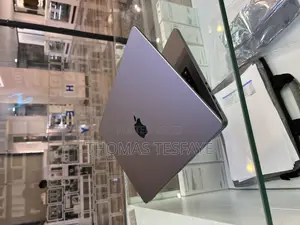 New Laptop Apple MacBook Pro 2020 M1 16GB Apple M1 Pro SSD 512GB