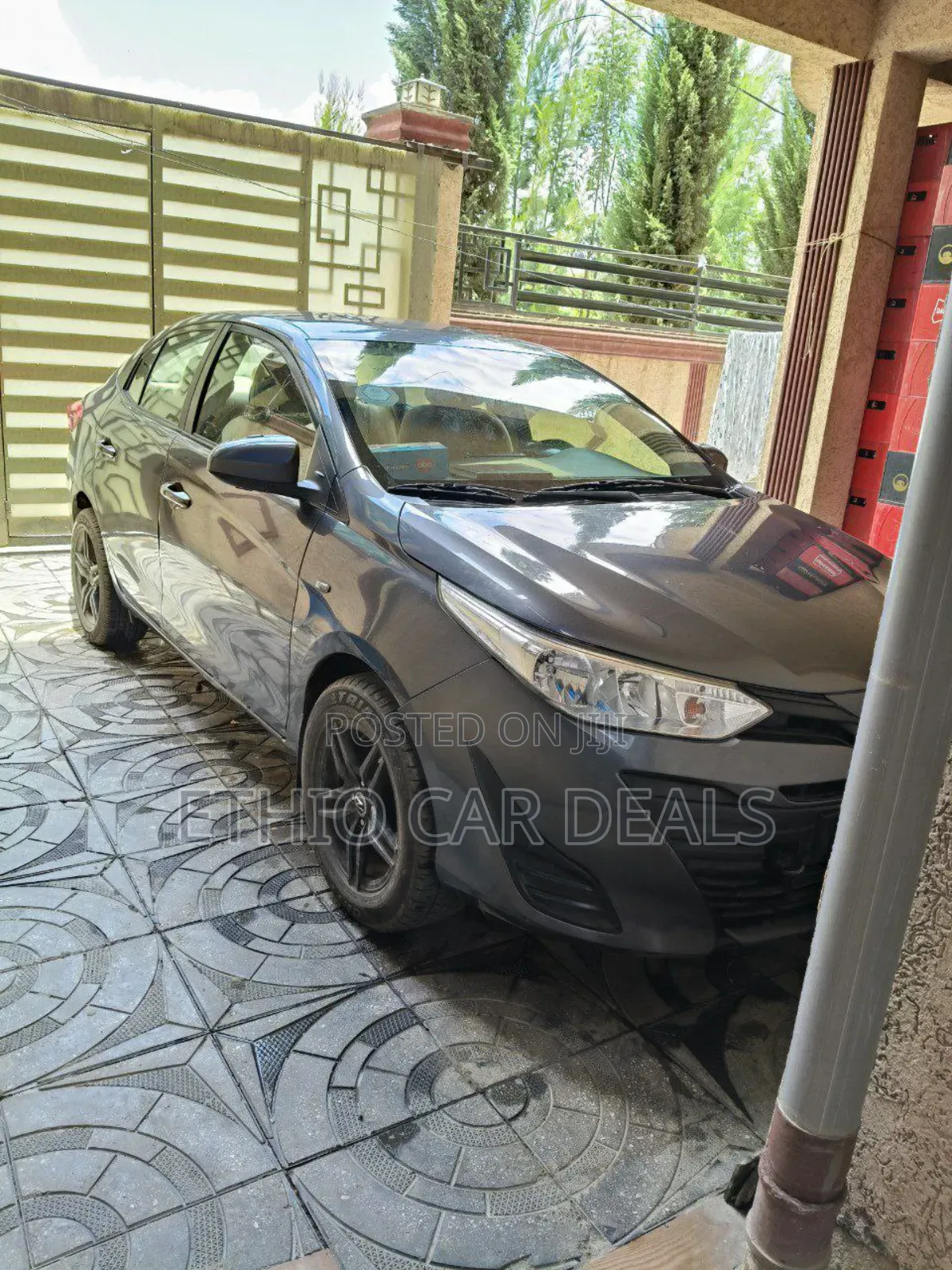 Toyota Yaris 2022 Black