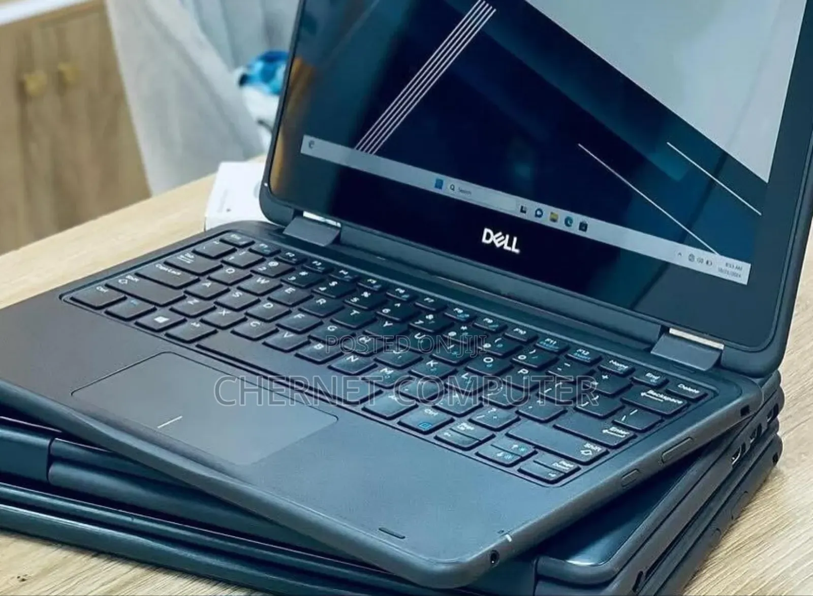 New Laptop Dell 8GB SSD 128GB