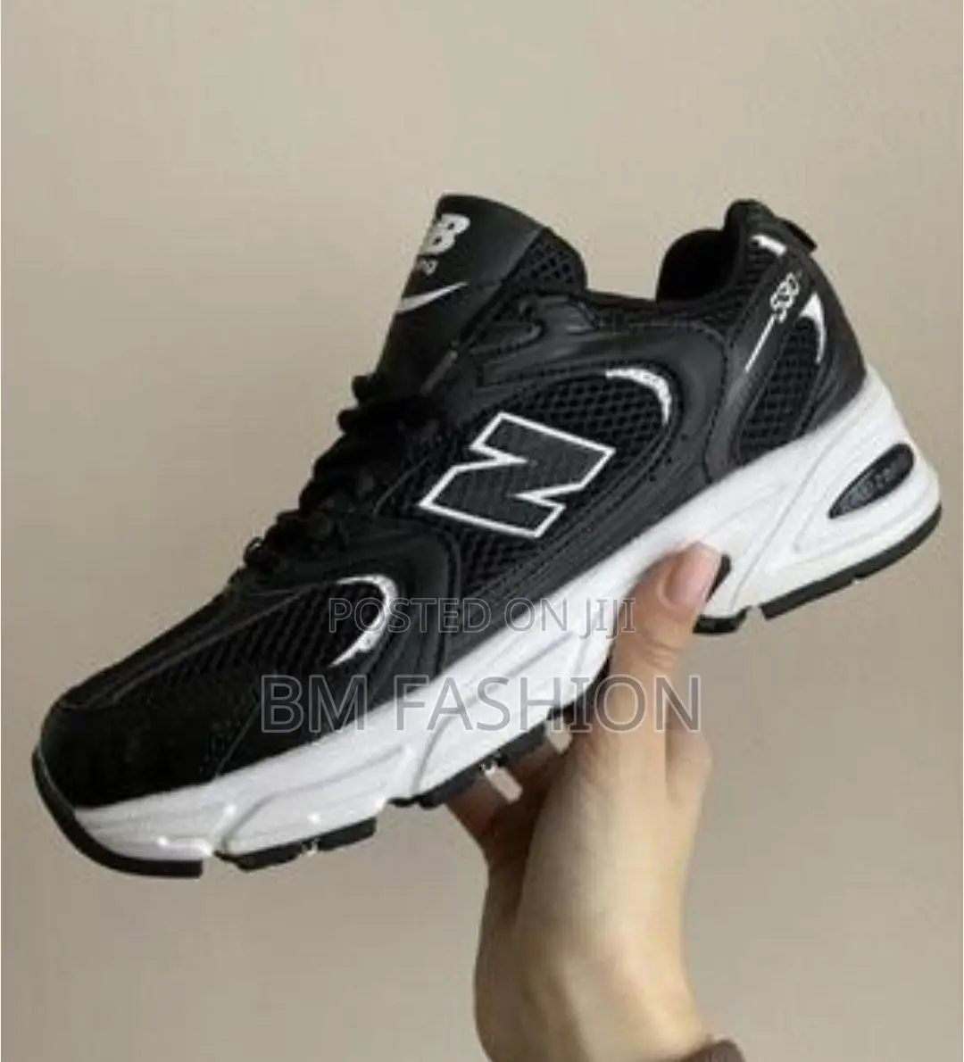 New Balance Black X White Womens Sneakers