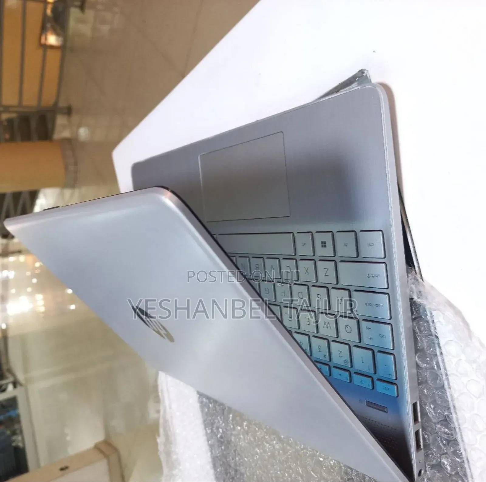 New Laptop HP Stream Notebook 8GB Intel Core I5 SSD 512GB