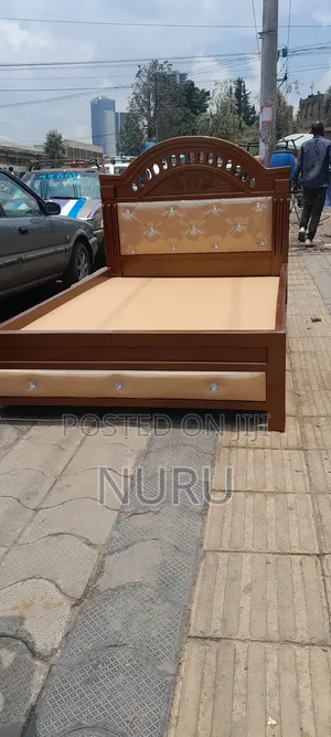 Alga 1 Ke 20 በጠንካራ ብረትና ችቡድ