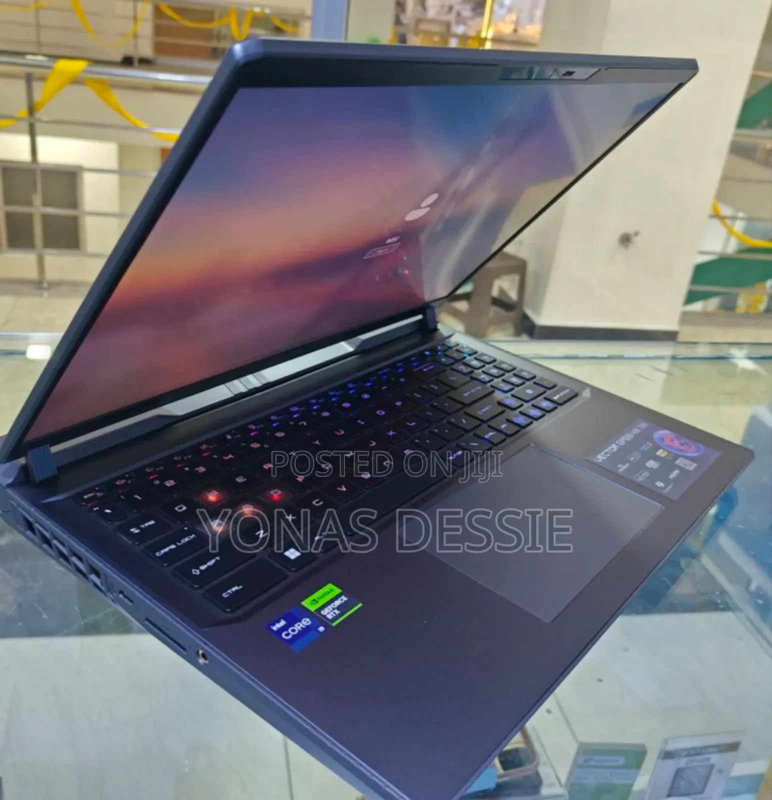 New Laptop MSI Vector GP68 HX 13V 16GB Intel Core I9 SSD 1T