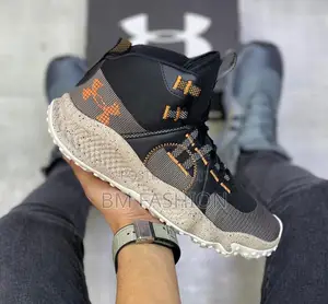 Under Armour Charged Mid Boots Men's American Shoes