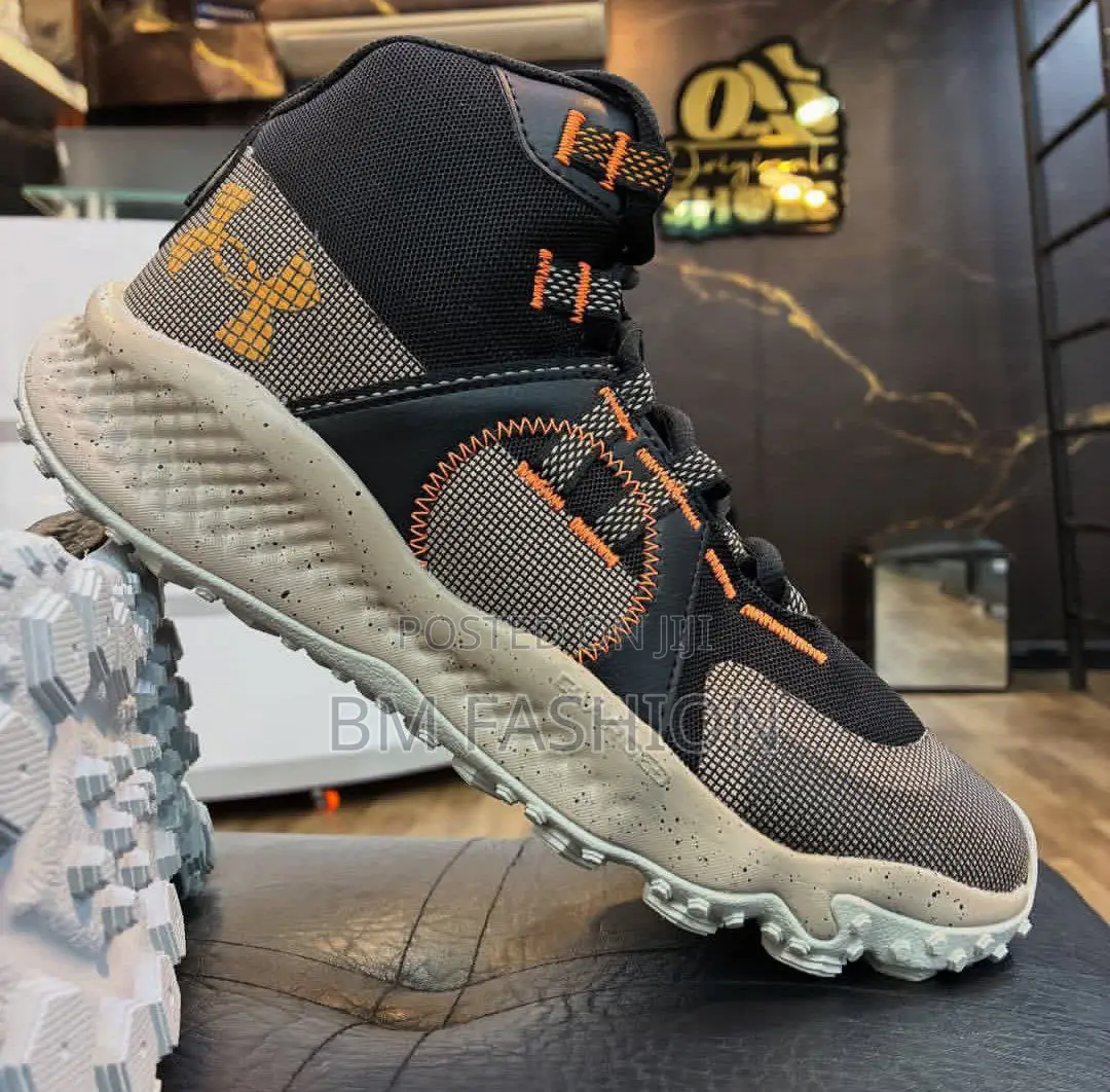 Under Armour Charged Mid Boots Men's American Shoes