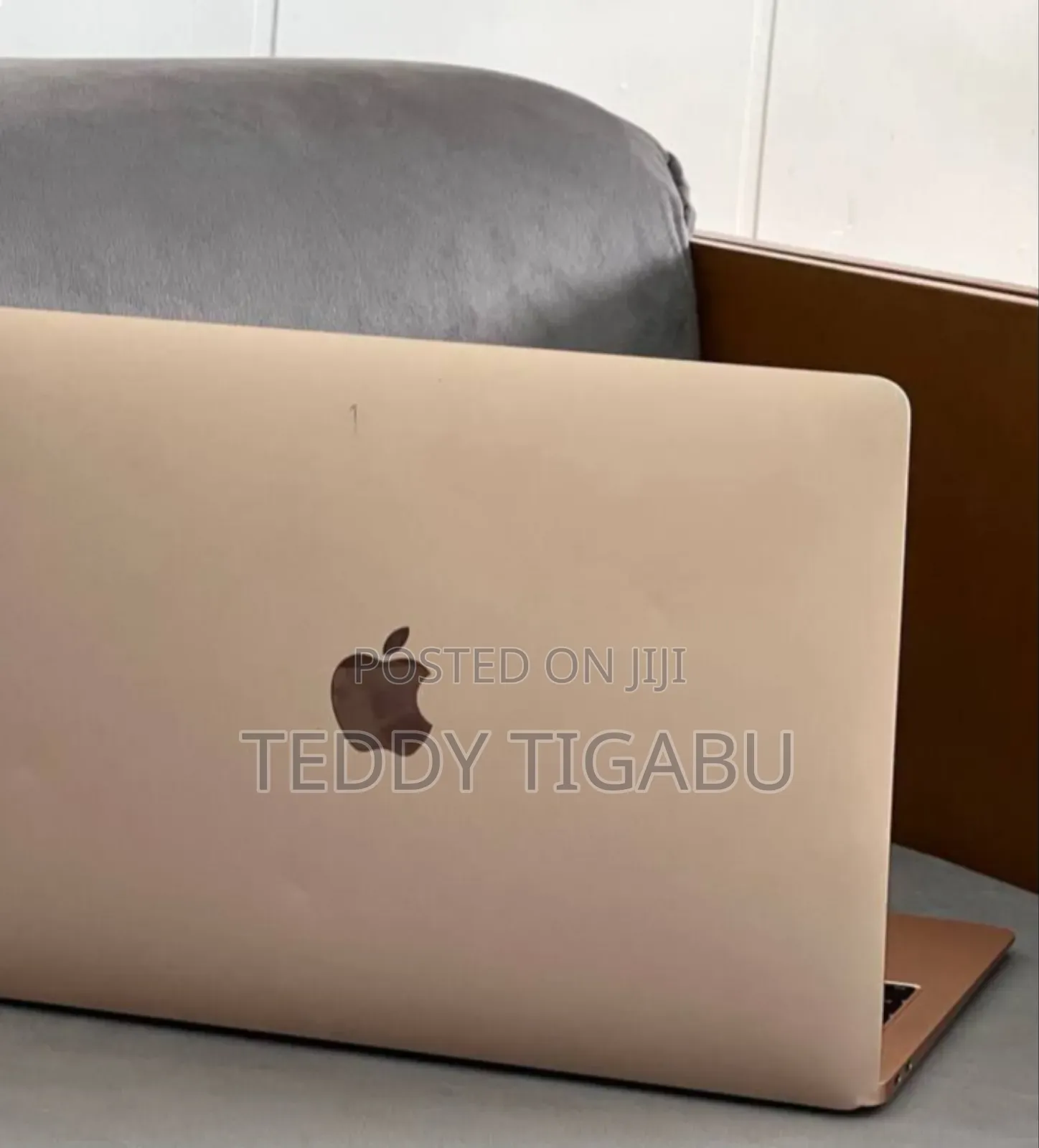 New Laptop Apple MacBook Air 2019 8GB SSD 128GB