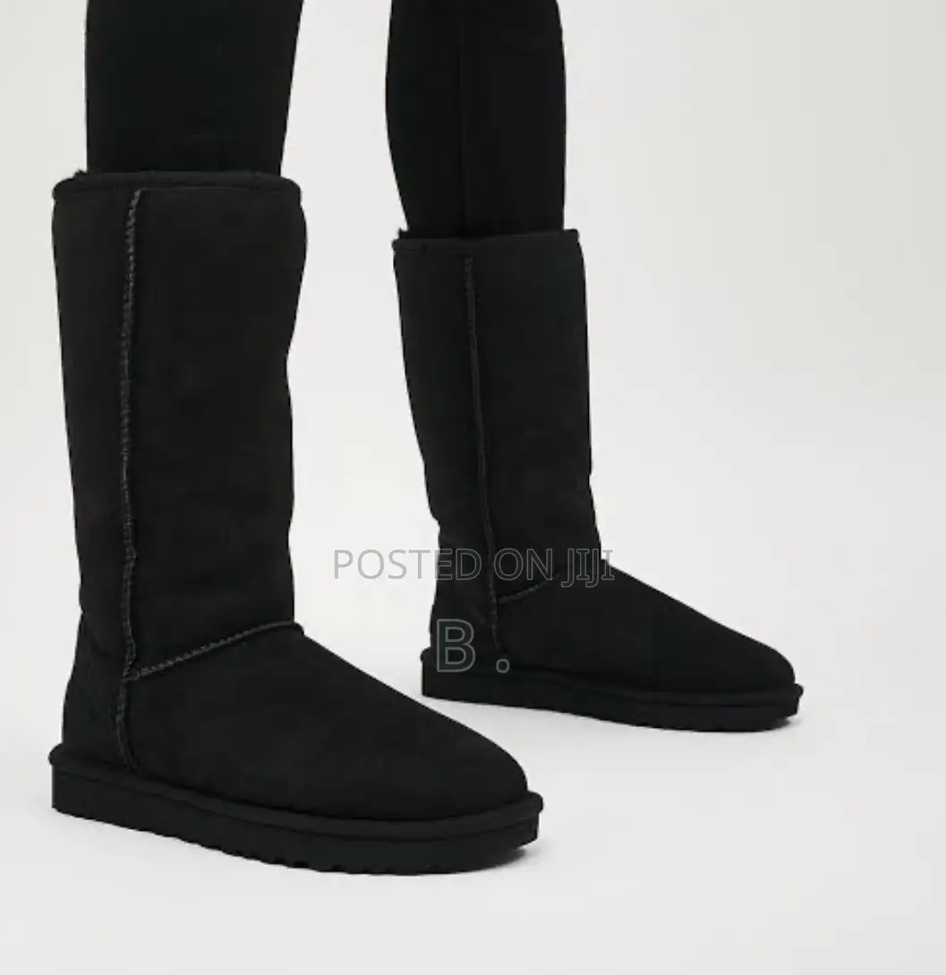 Comfortable Black High Boots Ugg