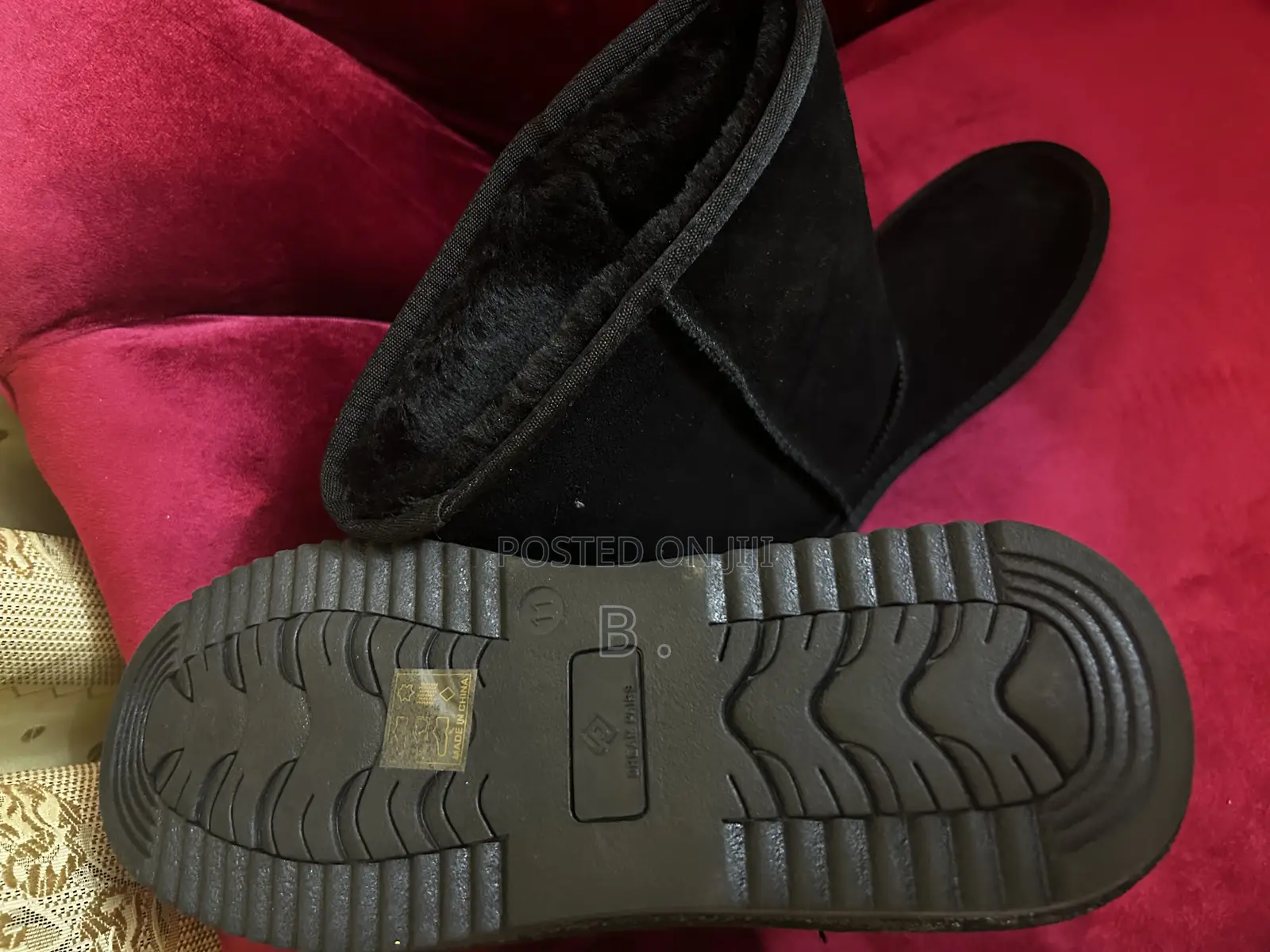 Comfortable Black High Boots Ugg