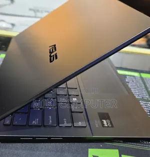 New Laptop Asus ZenBook UX31LA 8GB Intel Core Ultra 5 SSD 512GB