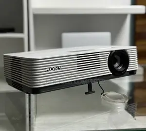 Sony Dx 221 Model Projector for Sell