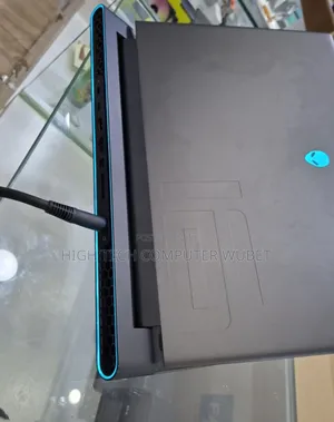 New Laptop Dell Alienware M16 R1 16GB Intel Core I9 SSD 1T