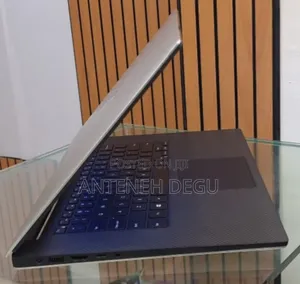 New Laptop Dell XPS 15 32GB Intel Core I9 SSD 2T