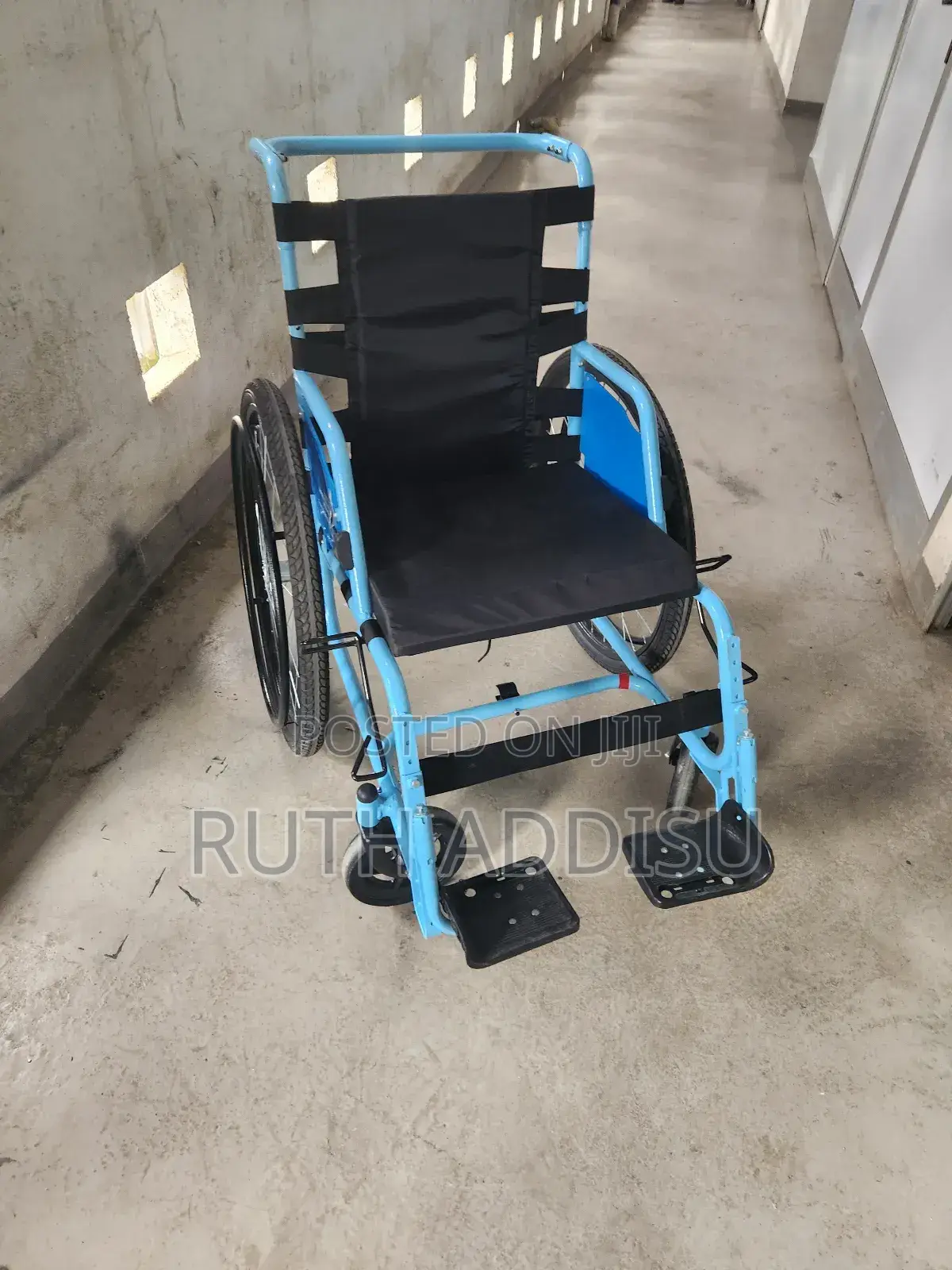 ጠንካራ ዊልቸር Wheelchair名為wheelchair鵝肝wheelchair佛法wheelchair孓我wheelchair