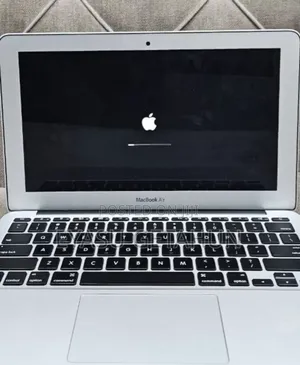 Photo - New Laptop Apple MacBook Pro 2015 4GB Intel Core i5 SSD 128GB