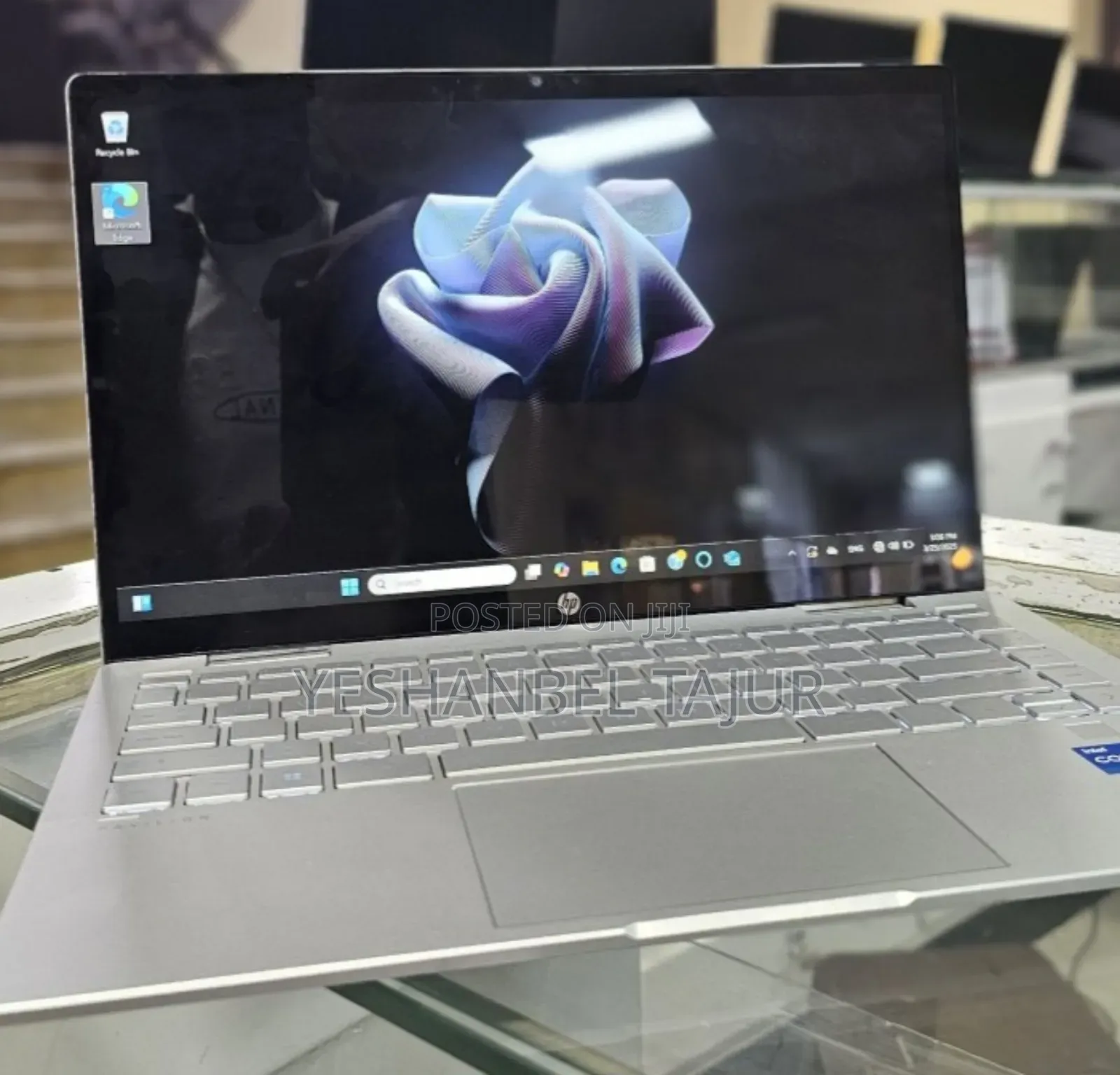 New Laptop HP Pavilion 13 X360 8GB Intel Core I5 SSD 512GB
