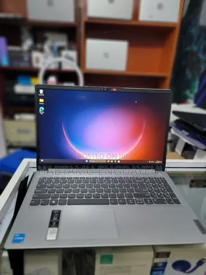 New Laptop Lenovo IdeaPad 1 8GB Intel Core I3 SSD 256GB