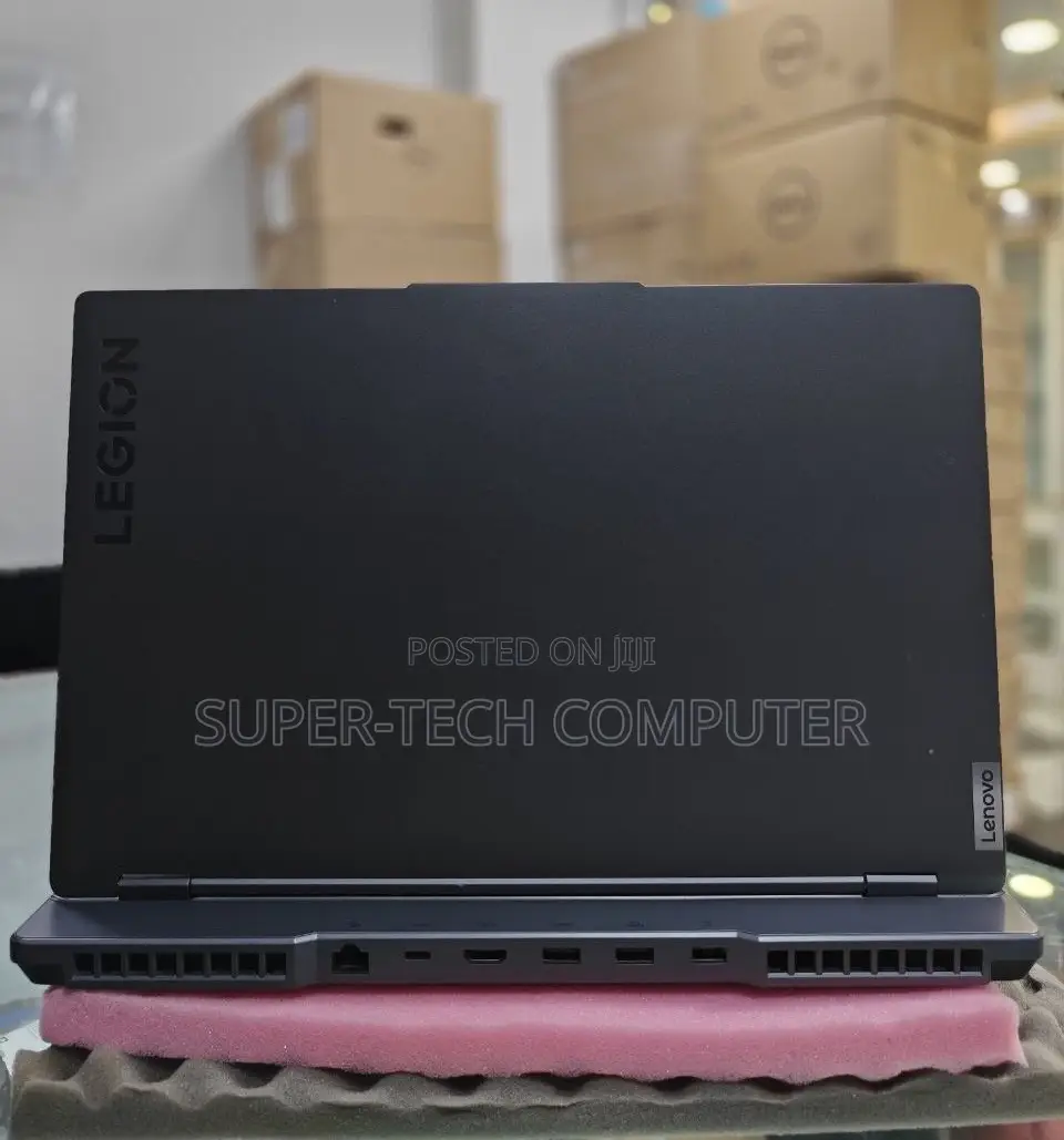New Laptop Lenovo Legion 5 16GB AMD Ryzen 7 SSD 512GB