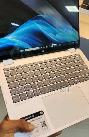 New Laptop HP OmniBook 5 Flip 16GB Intel Core Ultra 7 SSD 1T