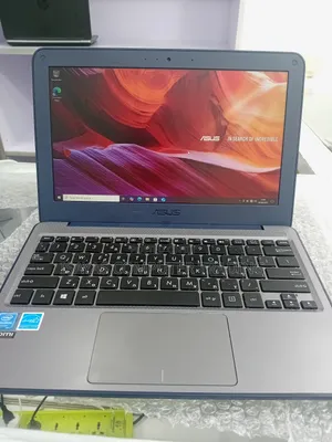 New Laptop Asus 4GB Intel SSD 640GB