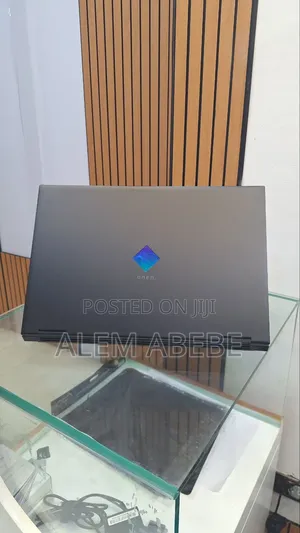 New Laptop HP Omen 15 16GB AMD Ryzen 7 SSD 512GB