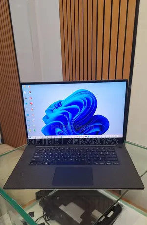 Photo - New Laptop Dell XPS 15 32GB Intel Core I9 SSD 2T