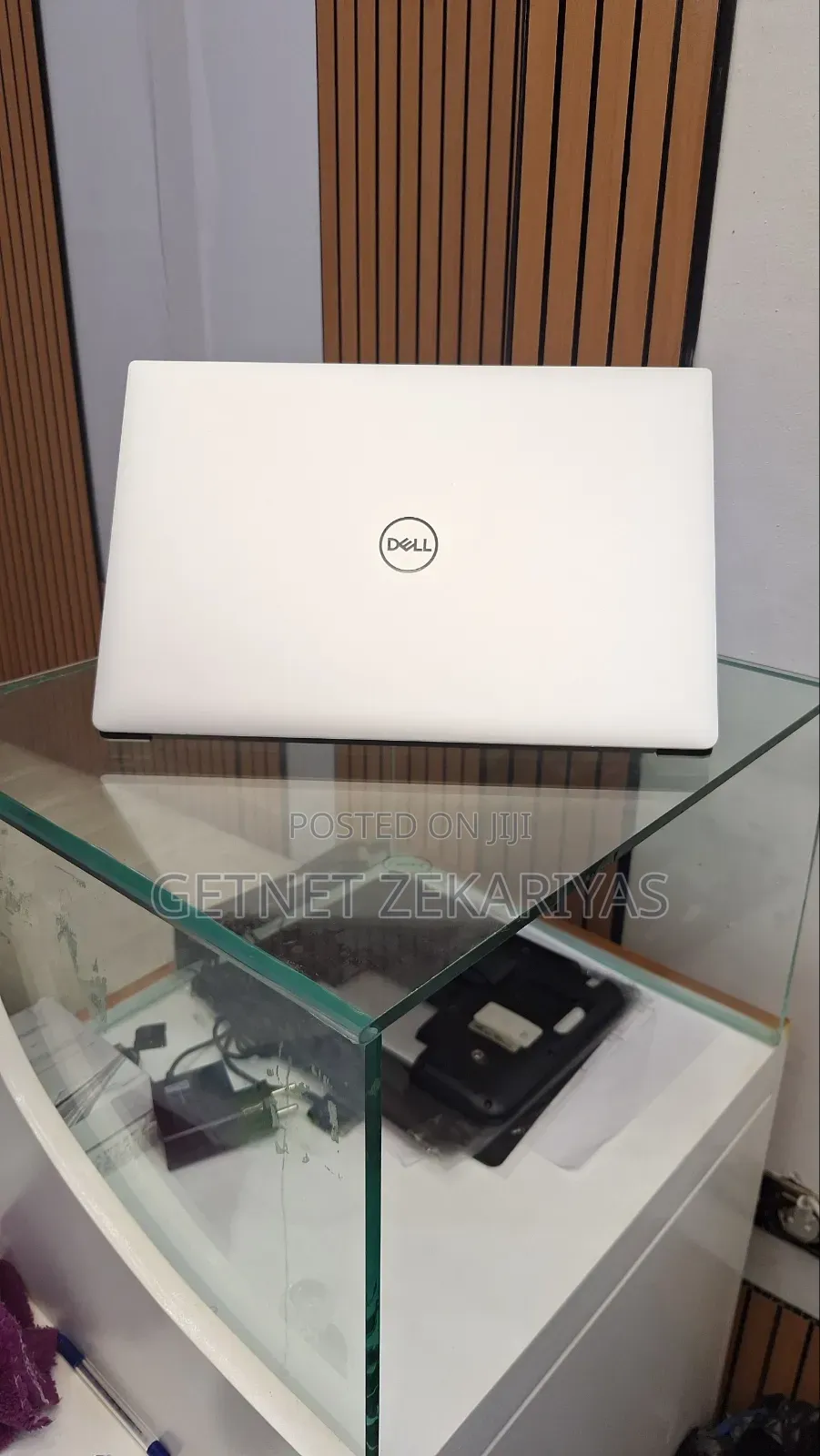 New Laptop Dell XPS 15 32GB Intel Core I9 SSD 2T