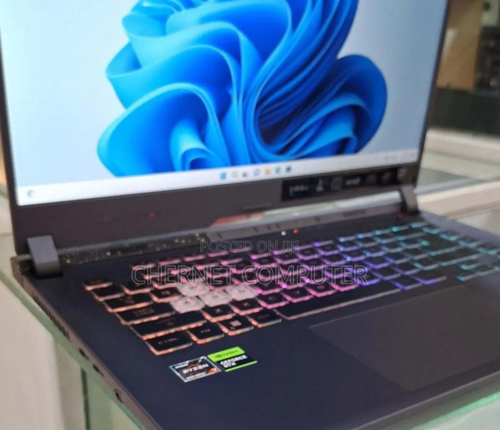 New Laptop Asus ROG Strix G15 16GB AMD Ryzen 7 SSD 1T