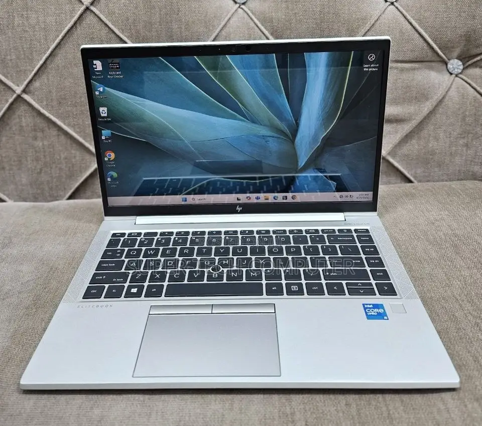 New Laptop HP EliteBook 840 G8 16GB Intel Core I5 SSD 512GB