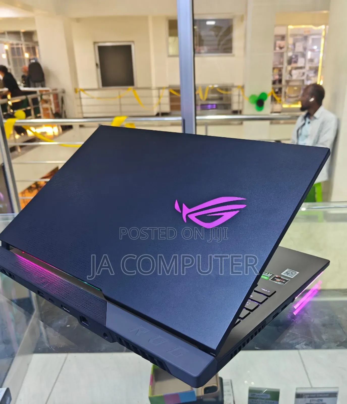 New Laptop Asus ROG Strix G15 6GB AMD Ryzen 9 SSD 1T