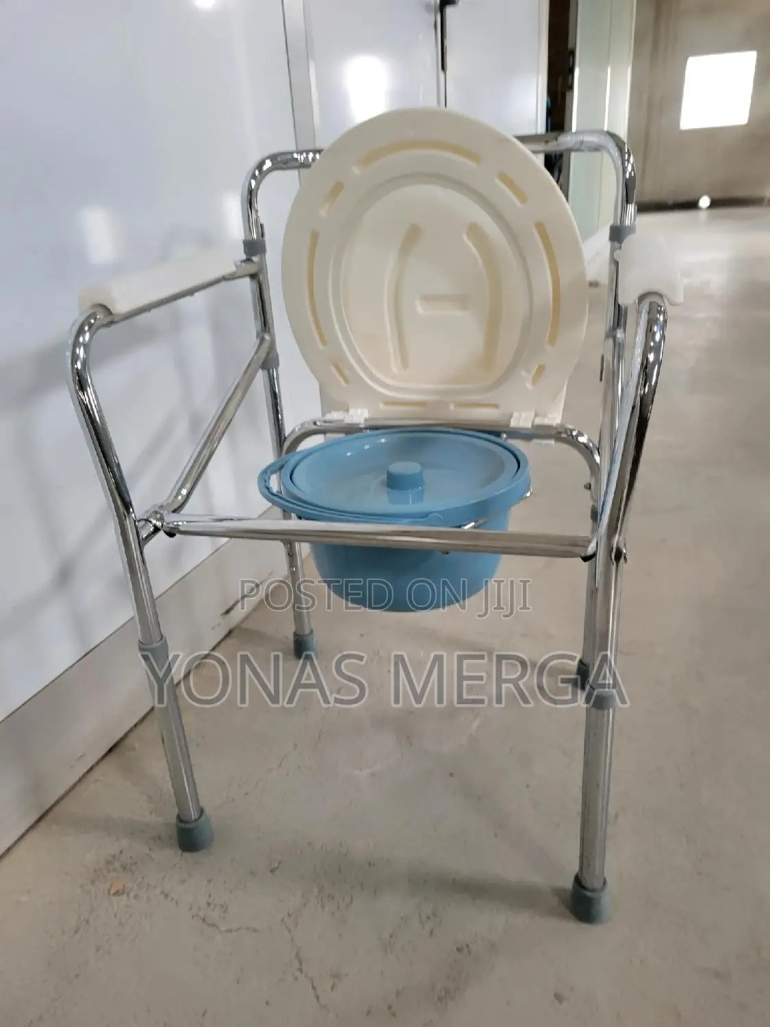 Toilet Chair宏፵easy-clean Surfaces & Hygienic Bucket፼叉commode Chair