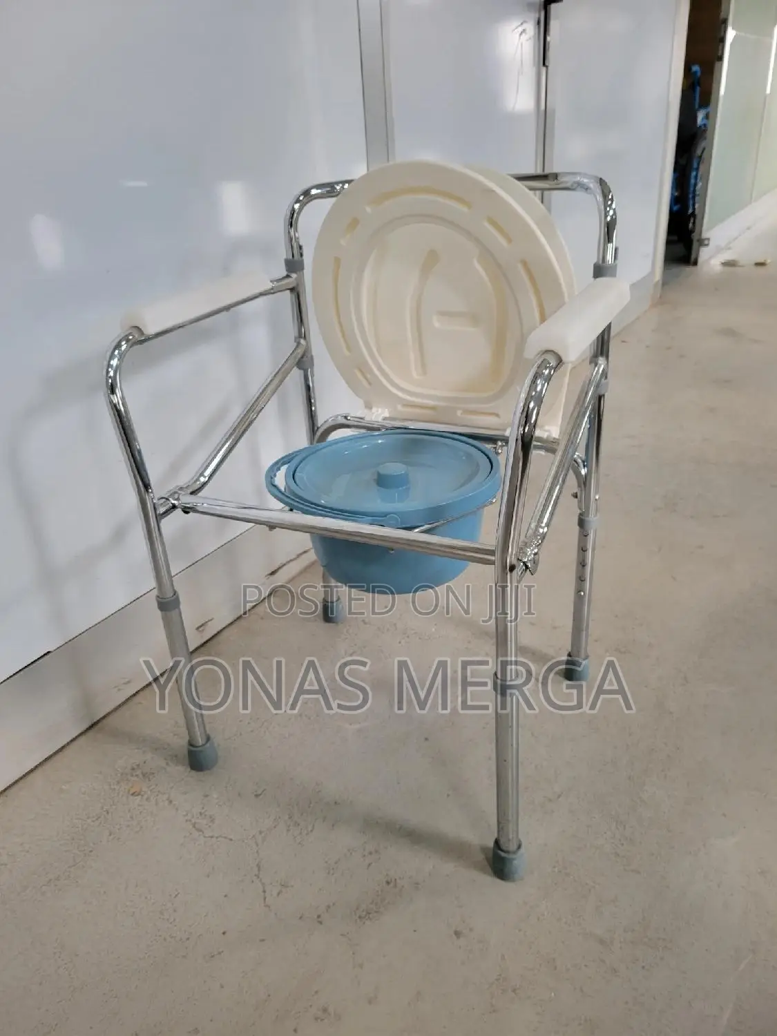 Toilet Chair剜፹customers Find the Commode Chair to Be of Good Quality