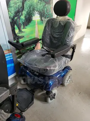 Motor Motorized Wheelchairs塩碌adults With Headrest氟24ah Lithium Battery