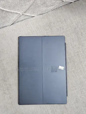 New Laptop Microsoft Surface 8GB Intel Core I7 SSD 256GB