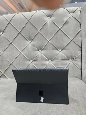 New Laptop Microsoft Surface 8GB Intel Core I7 SSD 256GB