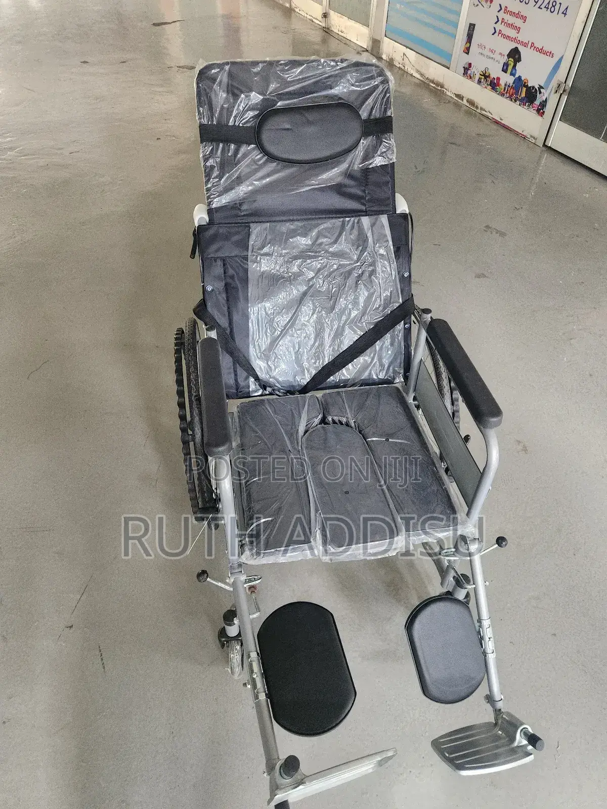 Wheelchair የሚተኛ ባለ ፖፖ Wheelchair睡覺wheelchair晟了wheelchair腕帶wheelchair
