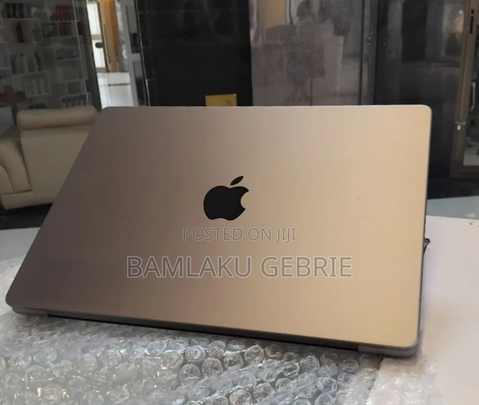 New Laptop Apple MacBook Pro 2021 M1 16GB Apple M1 Pro SSD 512GB