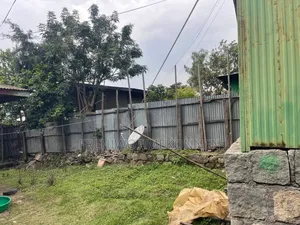 3bdrm House in Gullele for sale