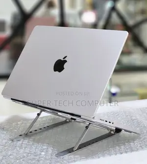 New Laptop Apple MacBook Pro M1 16GB Apple M1 Pro SSD 512GB