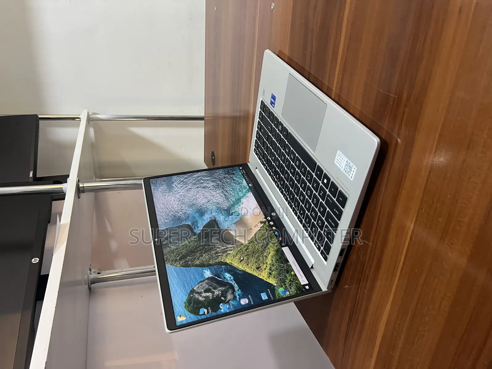 New Laptop HP ProBook 440 G10 16GB Intel Core I7 SSD 512GB