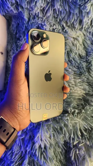 Photo - New Apple iPhone 13 Pro Max 128 GB Green