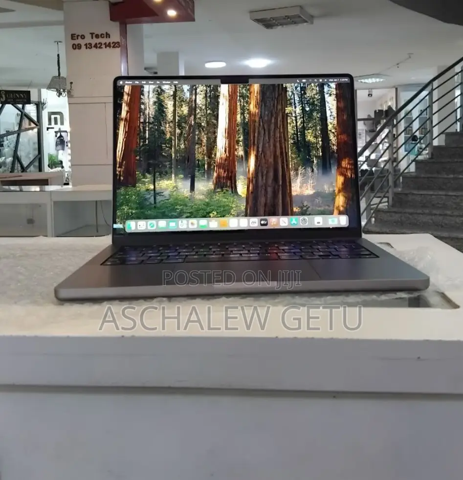 New Laptop Apple MacBook Pro 2021 M1 16GB Apple M1 Pro SSD 512GB