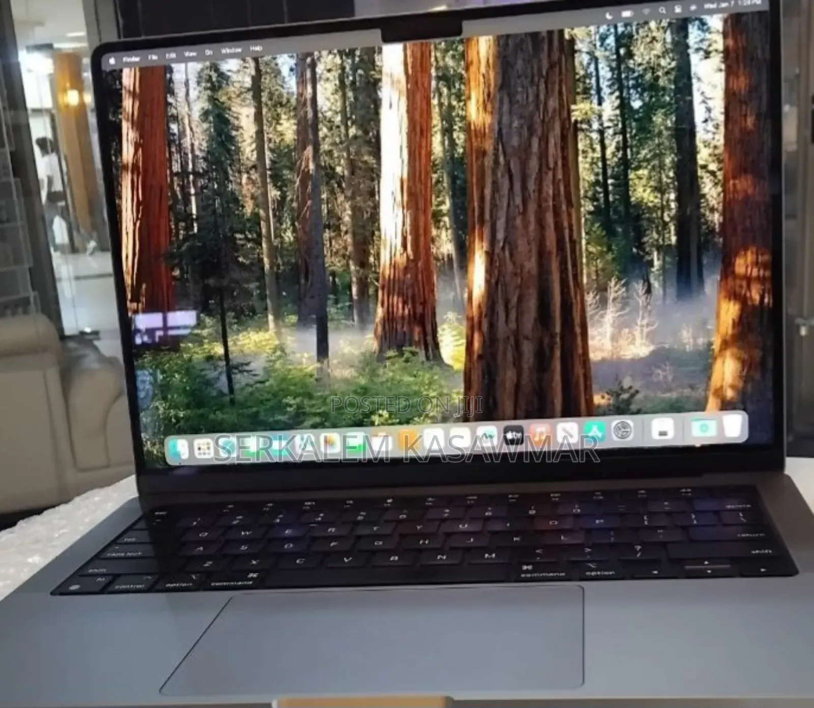New Laptop Apple MacBook Pro 2021 M1 16GB Apple M1 SSD 512GB