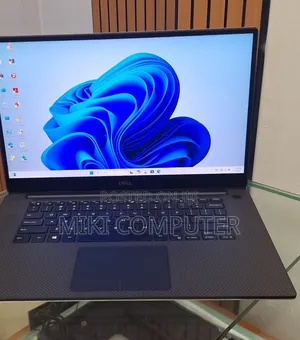 New Laptop Dell XPS 15 32GB Intel Core I9 SSD 2T