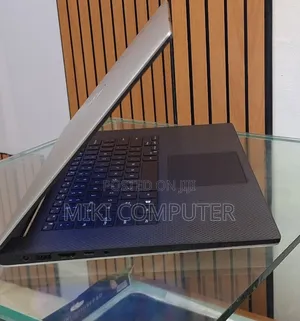 New Laptop Dell XPS 15 32GB Intel Core I9 SSD 2T