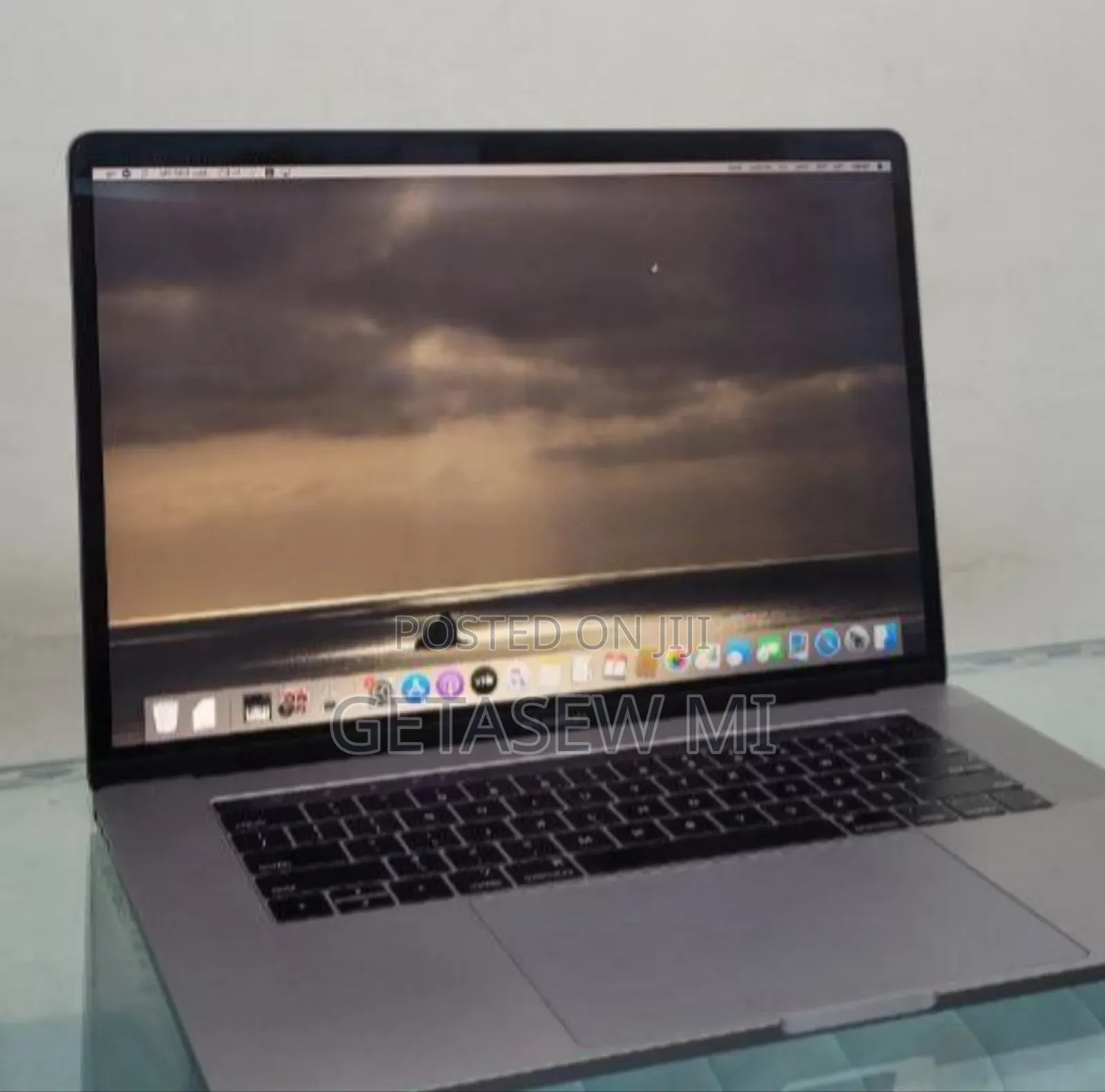New Laptop Apple MacBook Pro 2019 32GB Intel Core I9 SSD 512GB