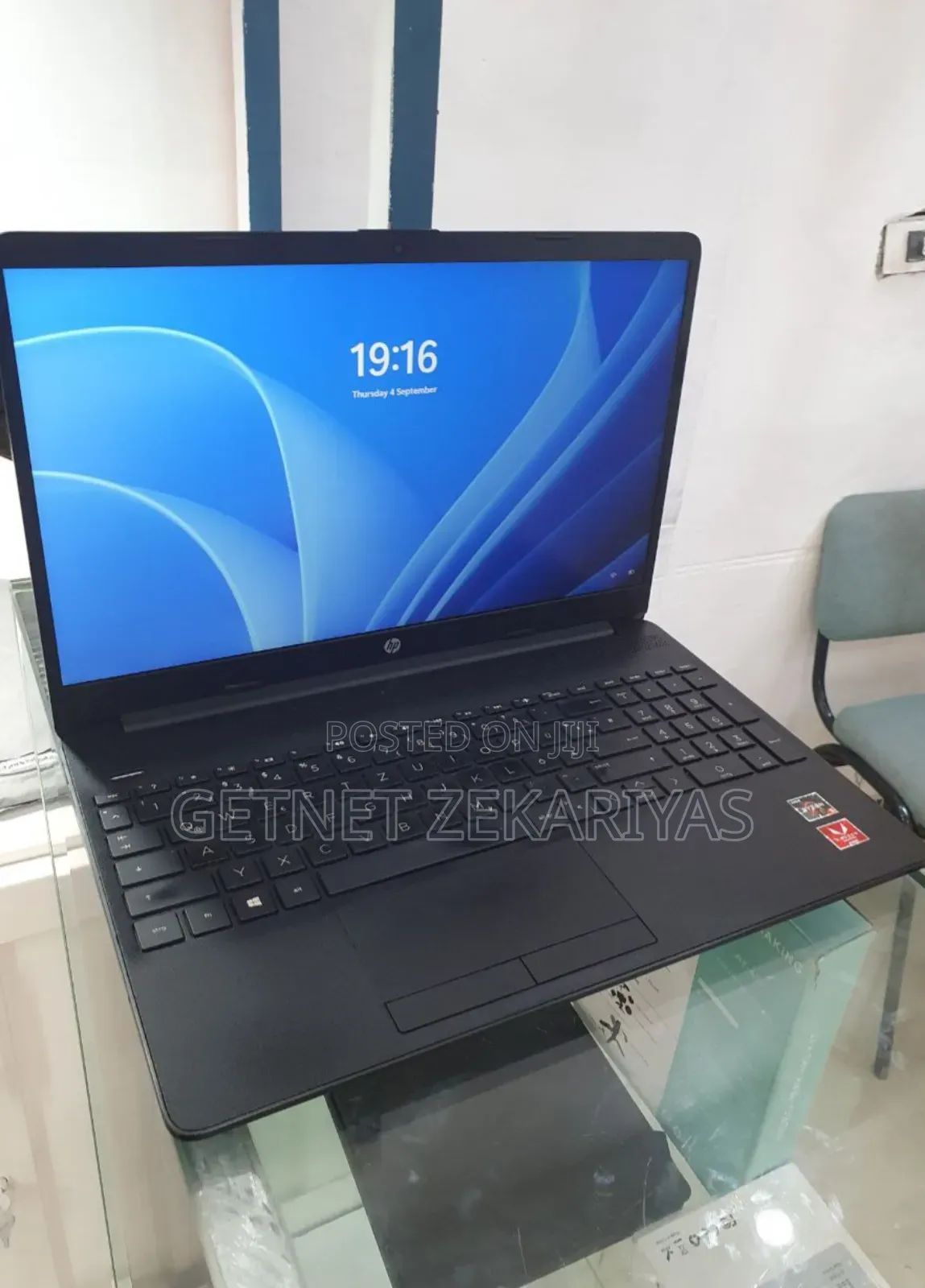 New Laptop HP EliteBook 840 G7 8GB AMD Ryzen 7 SSD 256GB