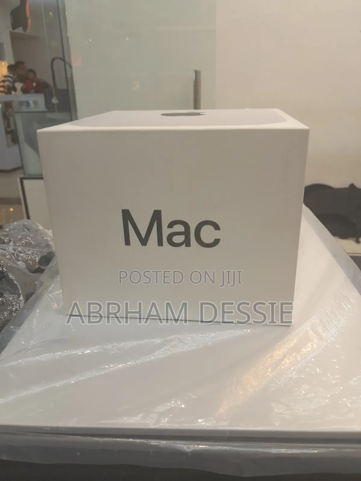 New Laptop Apple MacBook 16GB Apple M4 SSD 256GB