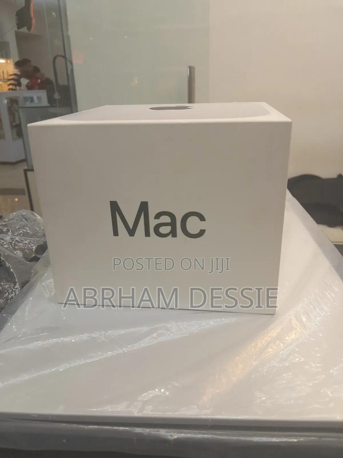 New Laptop Apple MacBook 16GB Apple M4 SSD 256GB