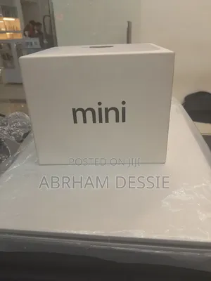 New Laptop Apple MacBook 16GB Apple M4 SSD 256GB