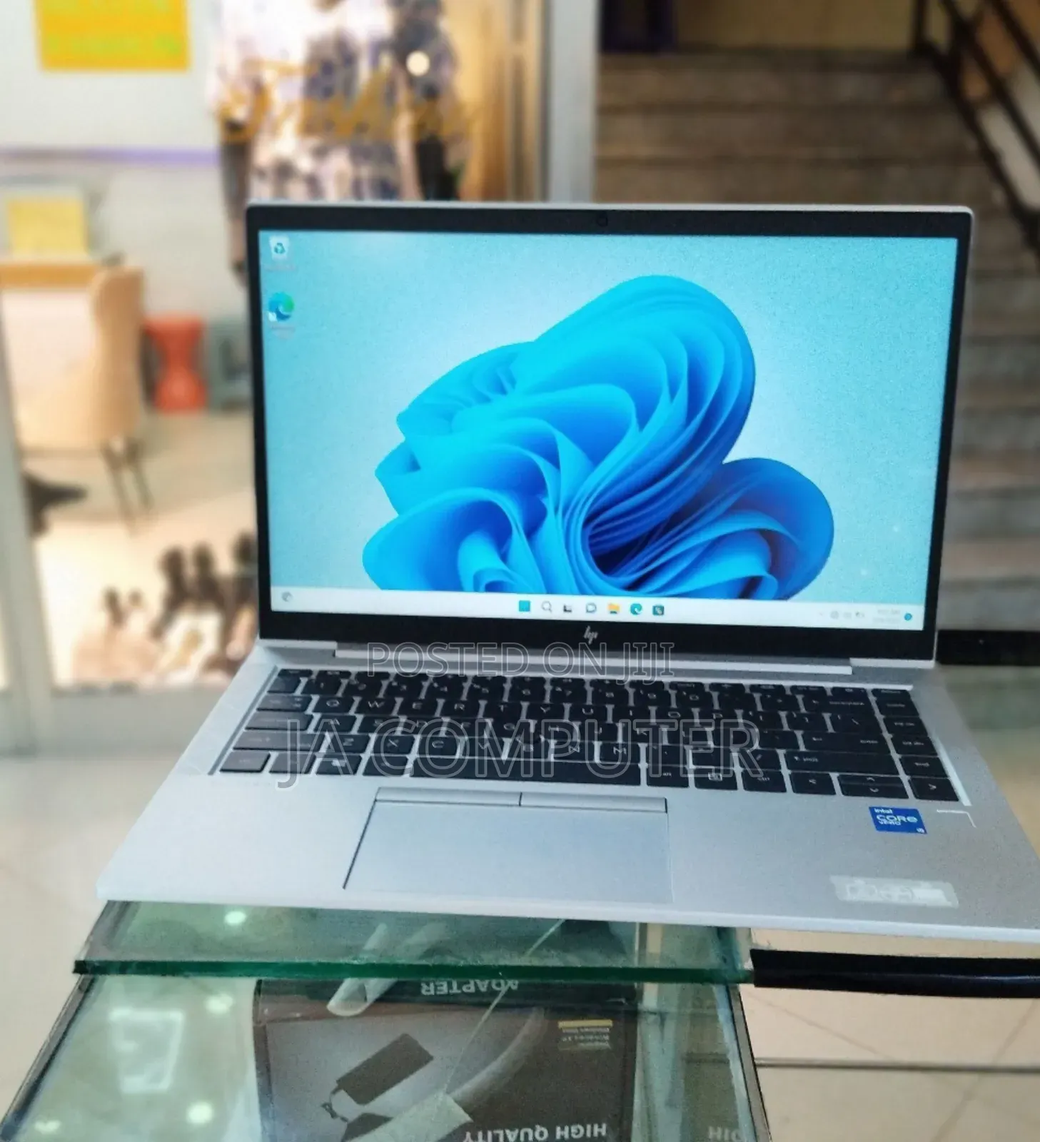 New Laptop HP EliteBook 840 G8 16GB Intel Core I5 SSD 512GB